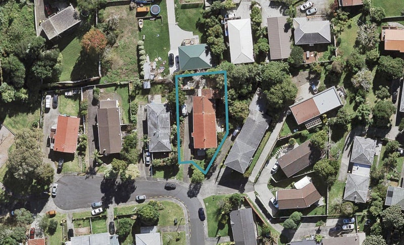 2/13 Lancelot Place, Glenfield, Auckland - Carousel 1
