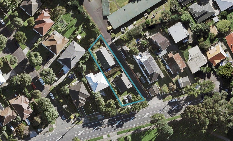 65A Owairaka Avenue, Mount Albert, Auckland - Carousel 1