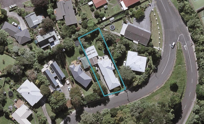 4 Doralto Road, Frankleigh Park, New Plymouth - Carousel 1