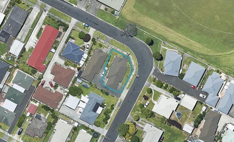 23 Pemberton Crescent, Greerton, Tauranga - Carousel 1