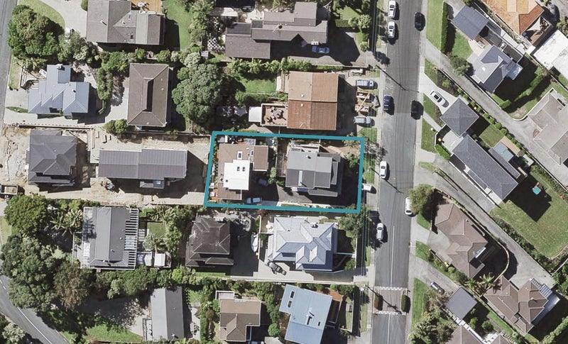 1/36 Seaview Rd, Castor Bay, Auckland - Carousel 1