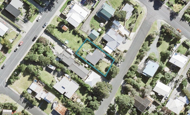 3 Elliston Crescent, Stanmore Bay, Whangaparaoa - Carousel 1
