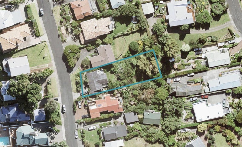 25 Ardern Avenue, Stanmore Bay, Whangaparaoa - Carousel 1