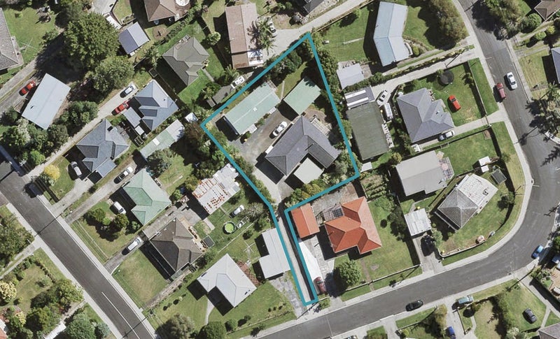 4 Mildmay Road, Henderson, Auckland - Carousel 1