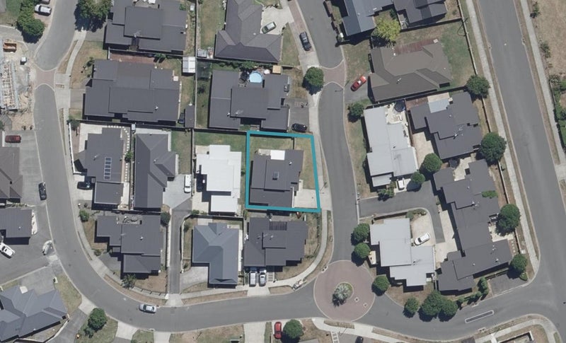 26 Christobel Circle, Huntington, Hamilton - Carousel 1