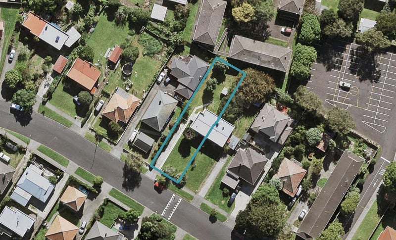 87 Lambeth Road, Sandringham, Auckland - Carousel 1