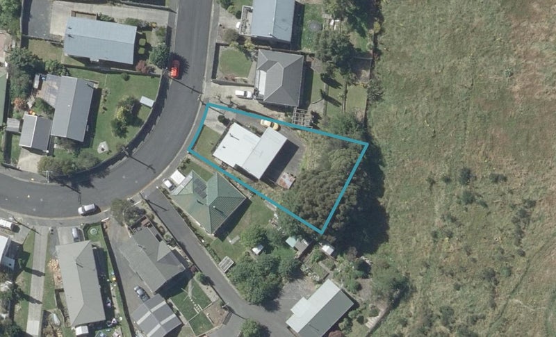 86 Roy Crescent, Concord, Dunedin - Carousel 1