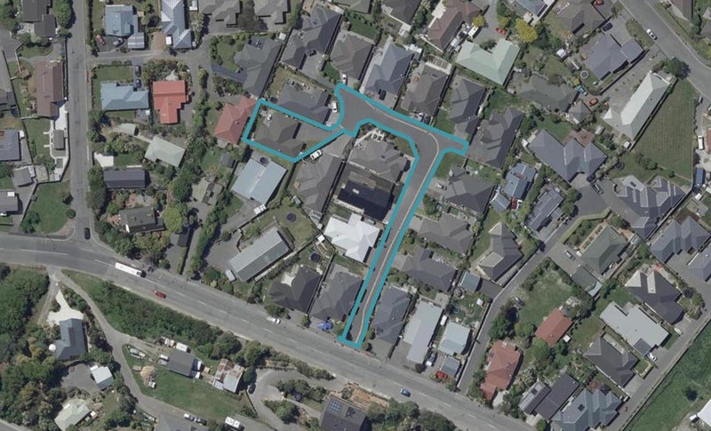 11 Fredrica Lane, Heathcote Valley, Christchurch - Carousel 1