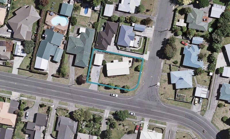 37 Neeve Road, Taradale, Napier - Carousel 1