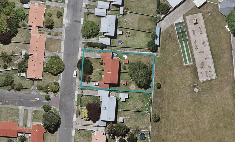 418 Lowe Street, Camberley, Hastings - Carousel 1