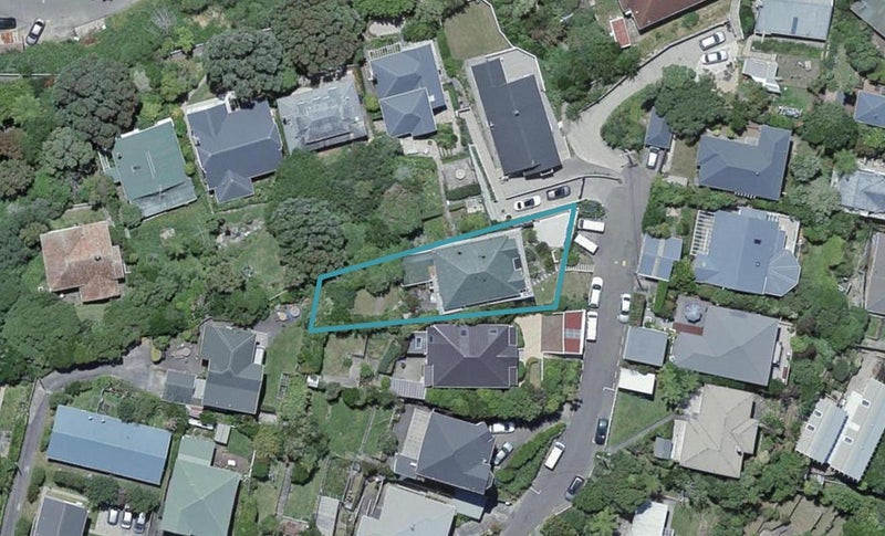 6 Mertoun Terrace, Highbury, Wellington - Carousel 1