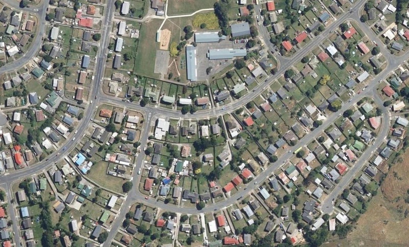 16 Corinna Street, Waitangirua, Porirua - Carousel 1