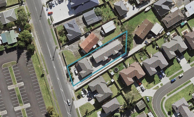 18 Robertson Road, Favona, Auckland - Carousel 1
