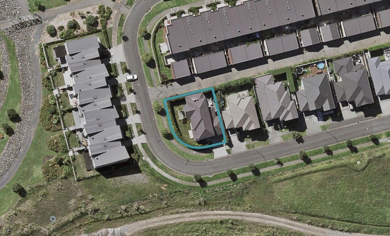 35 Kauriki Terrace, Stonefields, Auckland - Carousel 1