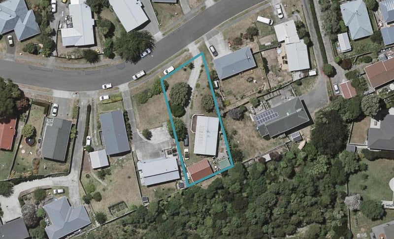 44 Campbell Avenue, Paraparaumu - Carousel 1