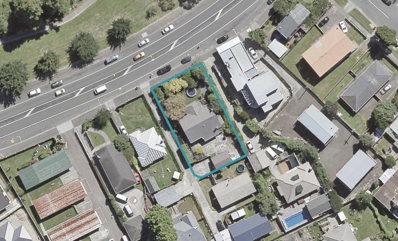 448 Fergusson Drive, Heretaunga, Upper Hutt - Carousel 1