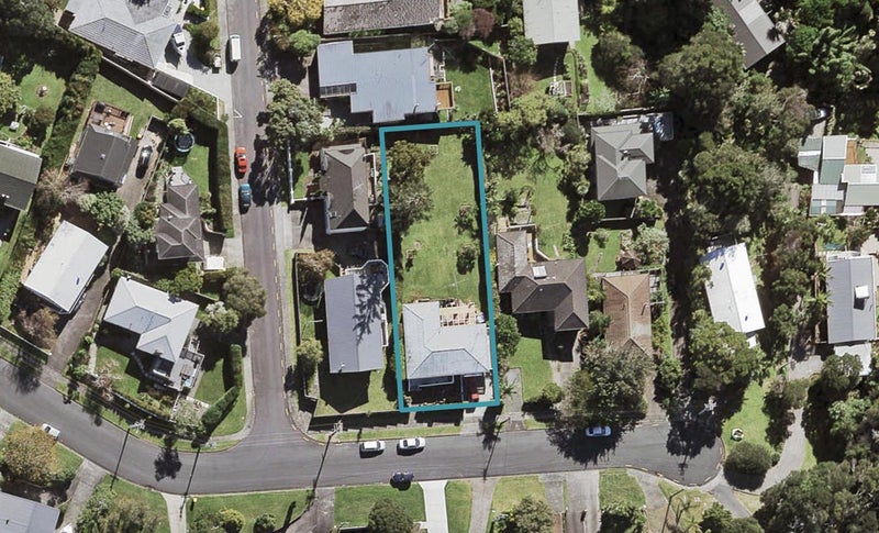 36 Tui Glen Road, Birkenhead, Auckland - Carousel 1