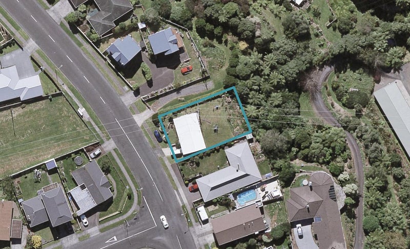 130 Heta Road, Highlands Park, New Plymouth - Carousel 1