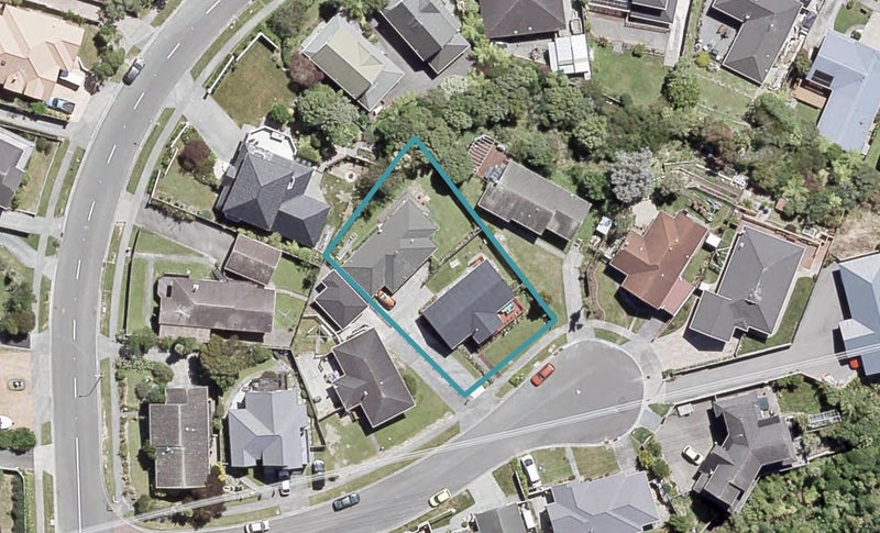 1/3 Opurere Grove, Tirohanga, Lower Hutt - Carousel 1