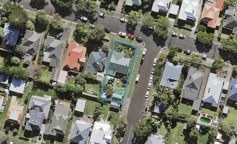 26 King Edward Street, Mount Eden, Auckland - Carousel 1