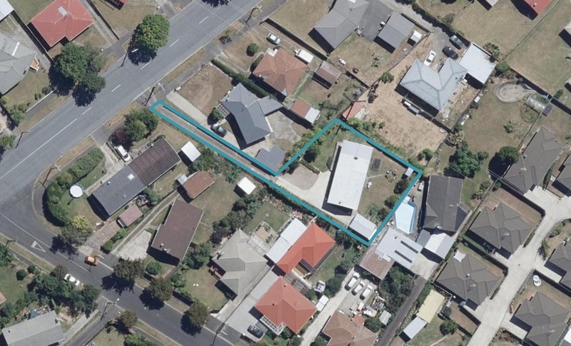 30 Nevada Road, Silverdale, Hamilton - Carousel 1