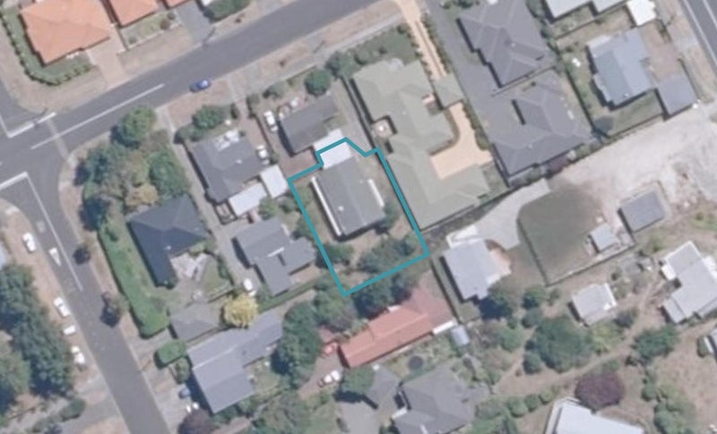 2/31 Huia Street, Taupō - Carousel 1