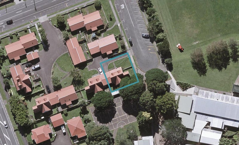 22 Arawa Street, Welbourn, New Plymouth - Carousel 1