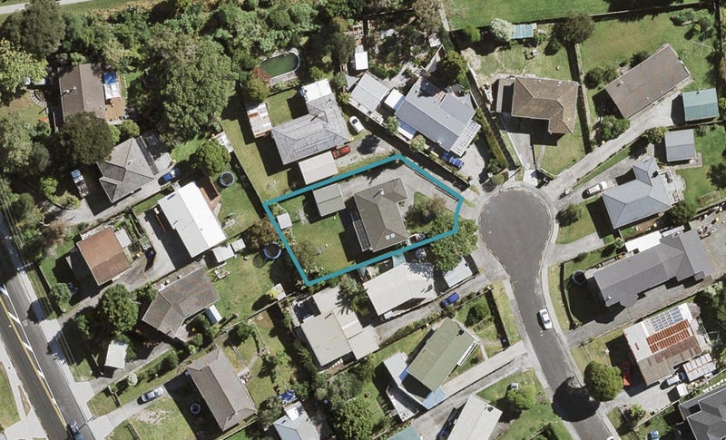 10 Gregg Place, Sunnyvale, Auckland - Carousel 1