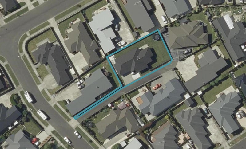 5 Majestic Way, Kelvin Grove, Palmerston North - Carousel 1