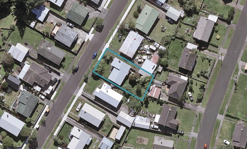 23 Grenville Street, Marfell, New Plymouth - Carousel 1