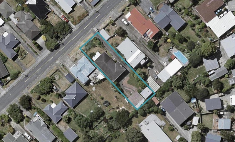 14 Gray Avenue, Paraparaumu Beach, Paraparaumu - Carousel 1
