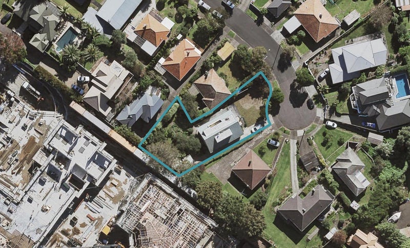 7 St Oswalds Road, Greenlane, Auckland - Carousel 1