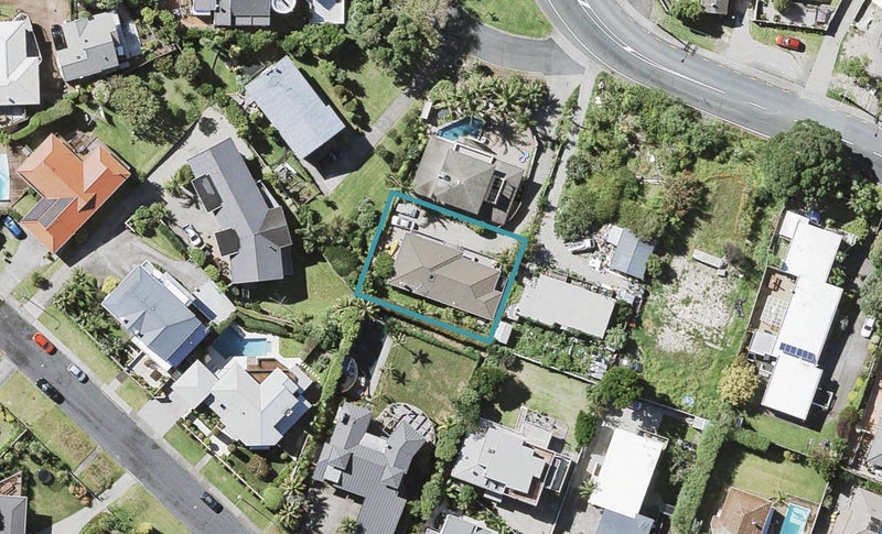 48 Beach Road, Castor Bay, Auckland - Carousel 1