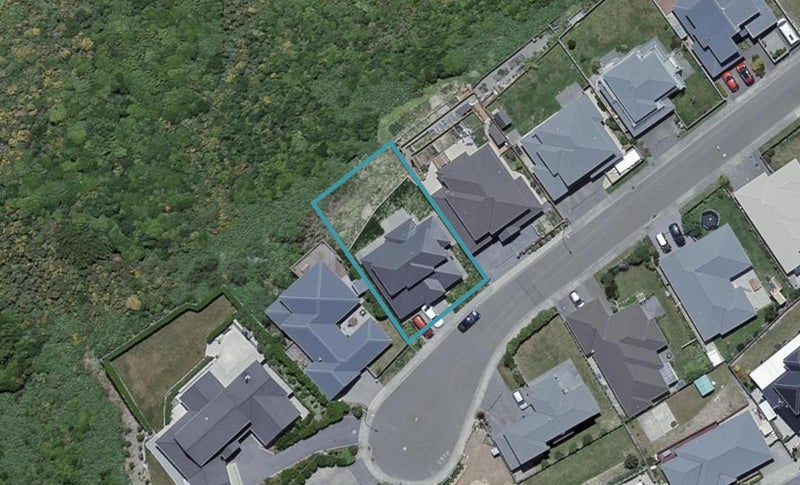 16 Saint Vincent Terrace, Grenada Village, Wellington - Carousel 1