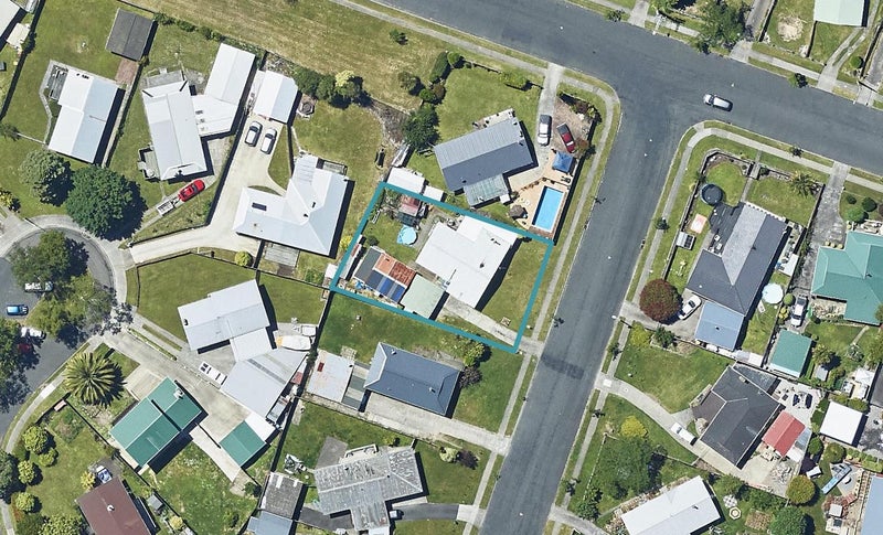 52 Browning Crescent, Owhata, Rotorua - Carousel 1