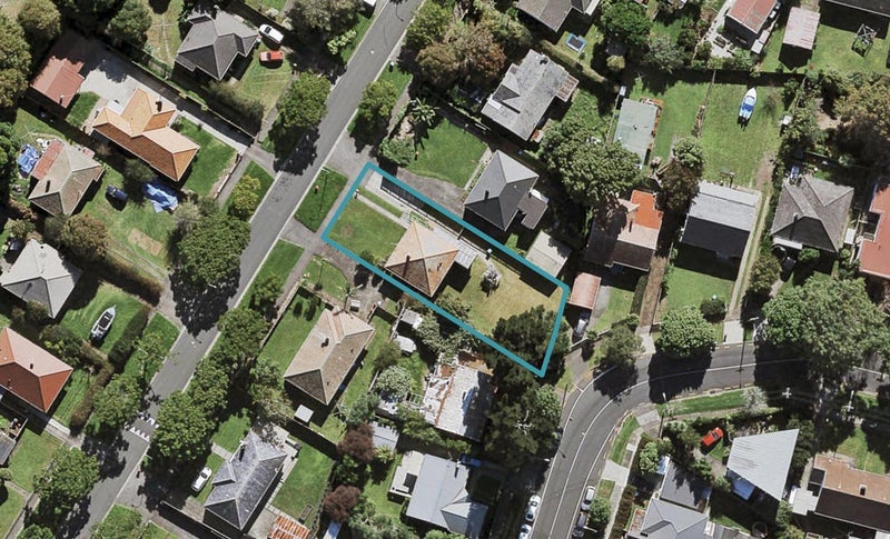 30 Kiwitea Street, Sandringham, Auckland - Carousel 1