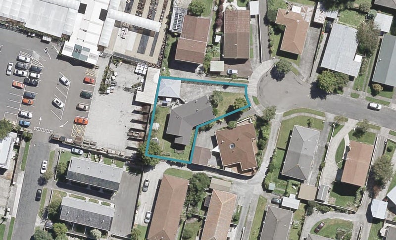 11 Heather Grove, Fairfield, Lower Hutt - Carousel 1