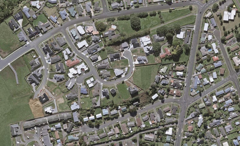 17 Nadine Stanton Drive, Bell Block, New Plymouth - Carousel 1