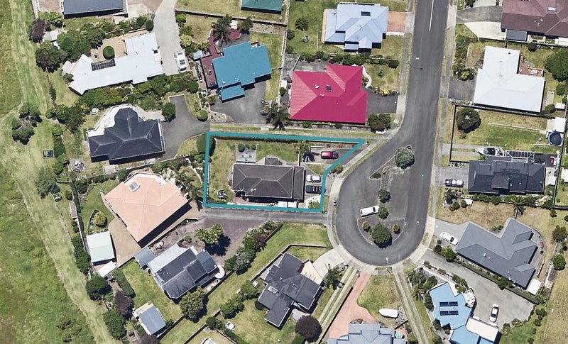 12 Panorama Place, Coastlands, Whakatane - Carousel 1