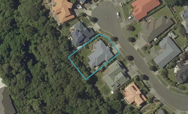 27 La Lena Grove, Fitzherbert, Palmerston North - Carousel 1