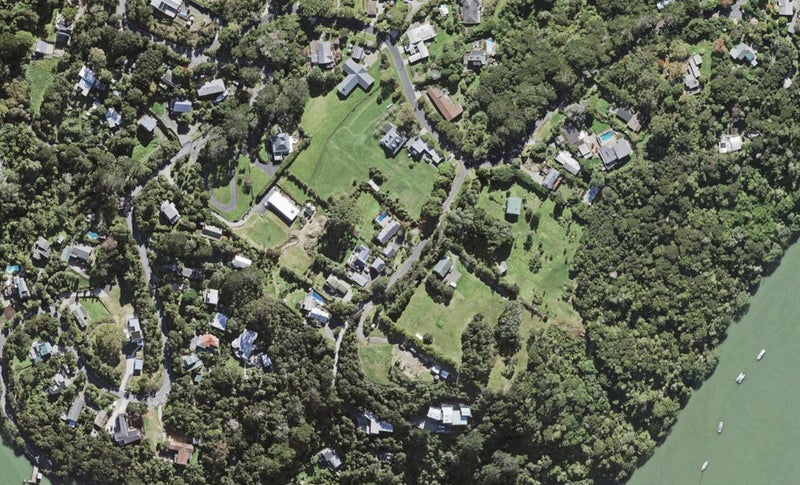 8 Buckleys Track, Paremoremo, Auckland - Carousel 1