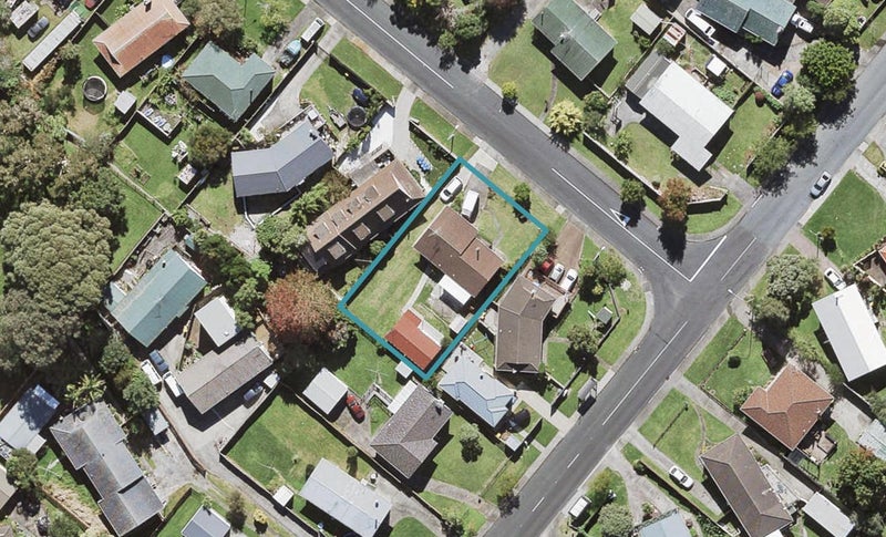 51 Felgrove Street, Glendene, Auckland - Carousel 1