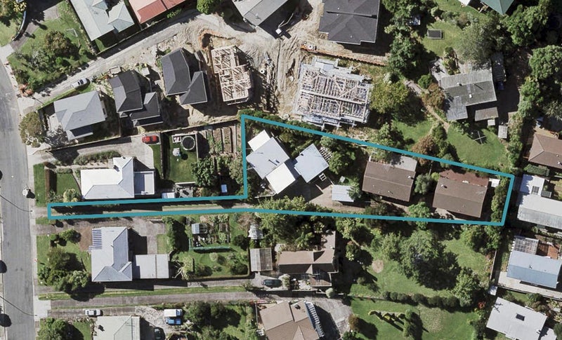 4/8 Greenhill Crescent, Pakuranga, Auckland - Carousel 1