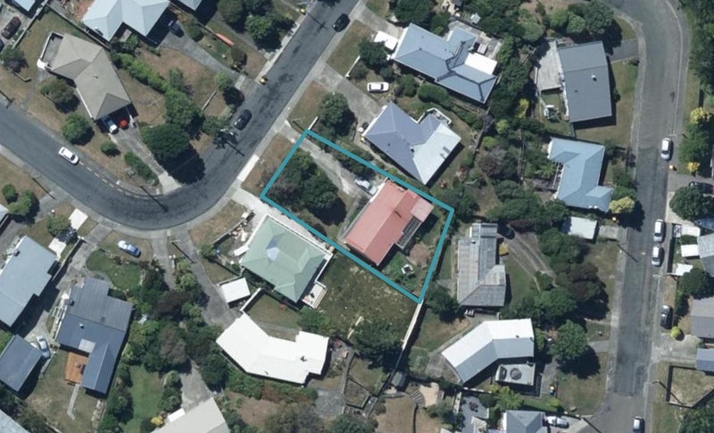 27 Tirowhanga Road, Paremata, Porirua - Carousel 1
