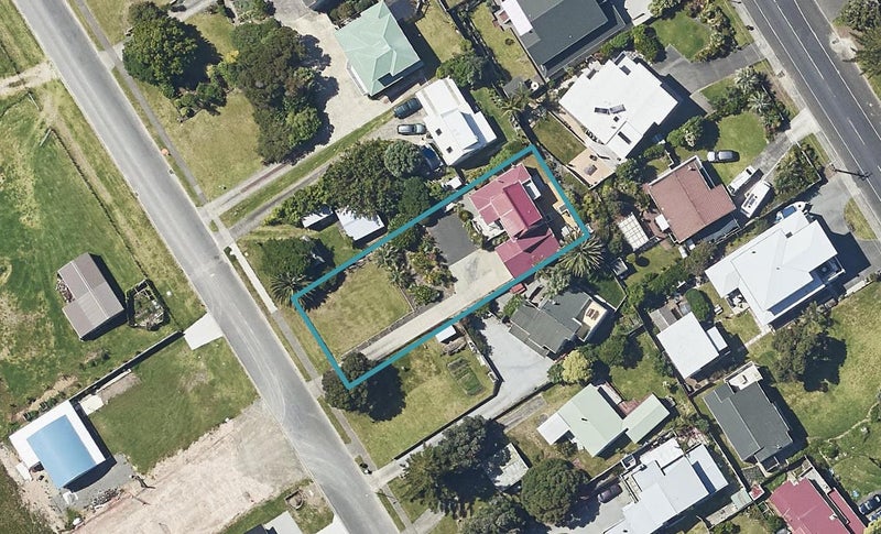 21 Hanlen Avenue, Waihi Beach, Waihi Beach - Carousel 1
