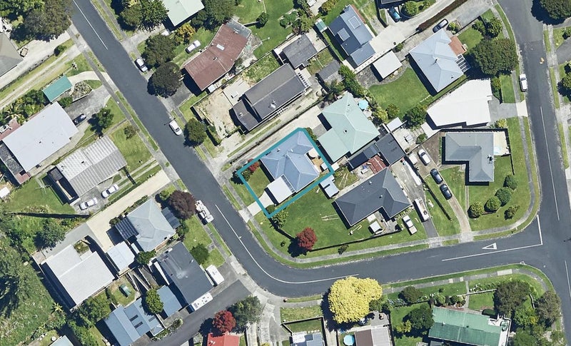 17 The Drive, Brookfield, Tauranga - Carousel 1