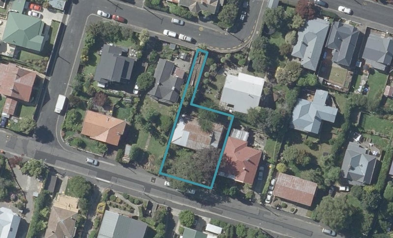 43 Argyle Street, Mornington, Dunedin - Carousel 1