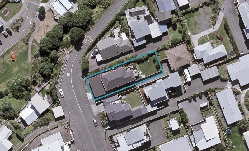 3 Beach Street, Fitzroy, New Plymouth - Carousel 1