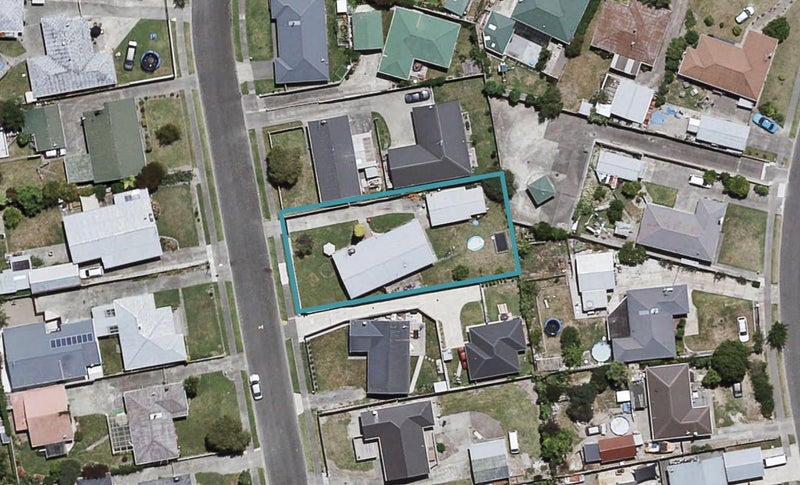 9 Magdalen Crescent, Pirimai, Napier - Carousel 1