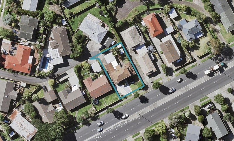 206 Pakuranga Road, Pakuranga Heights, Auckland - Carousel 1